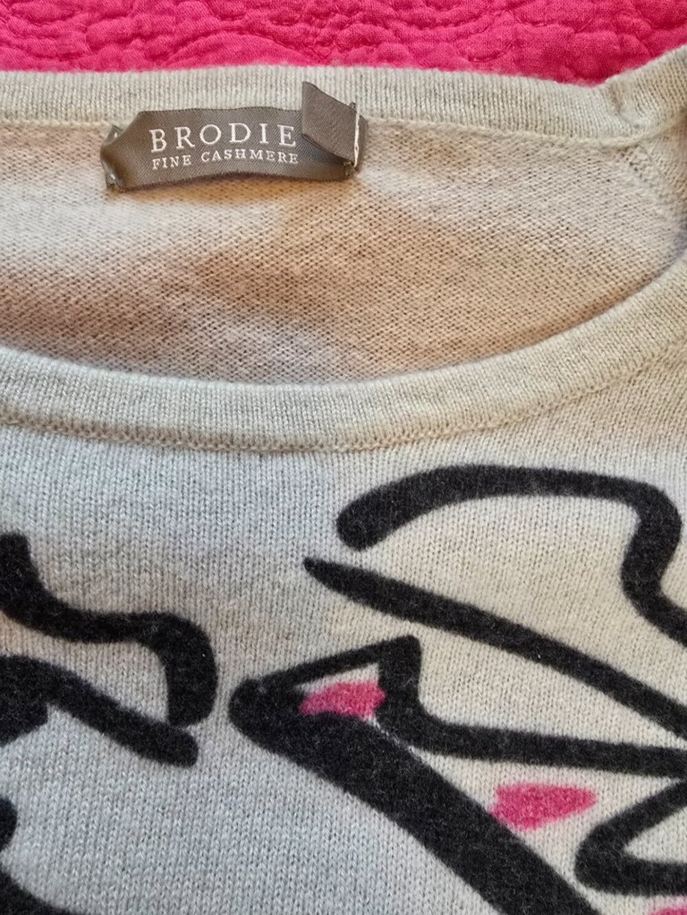 Brodie Fine Cashmere Silver Graphic Crew Neck Sweater Small - Picture 5 of 9